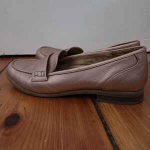 Naturalizer Women's Rosegold Loafers